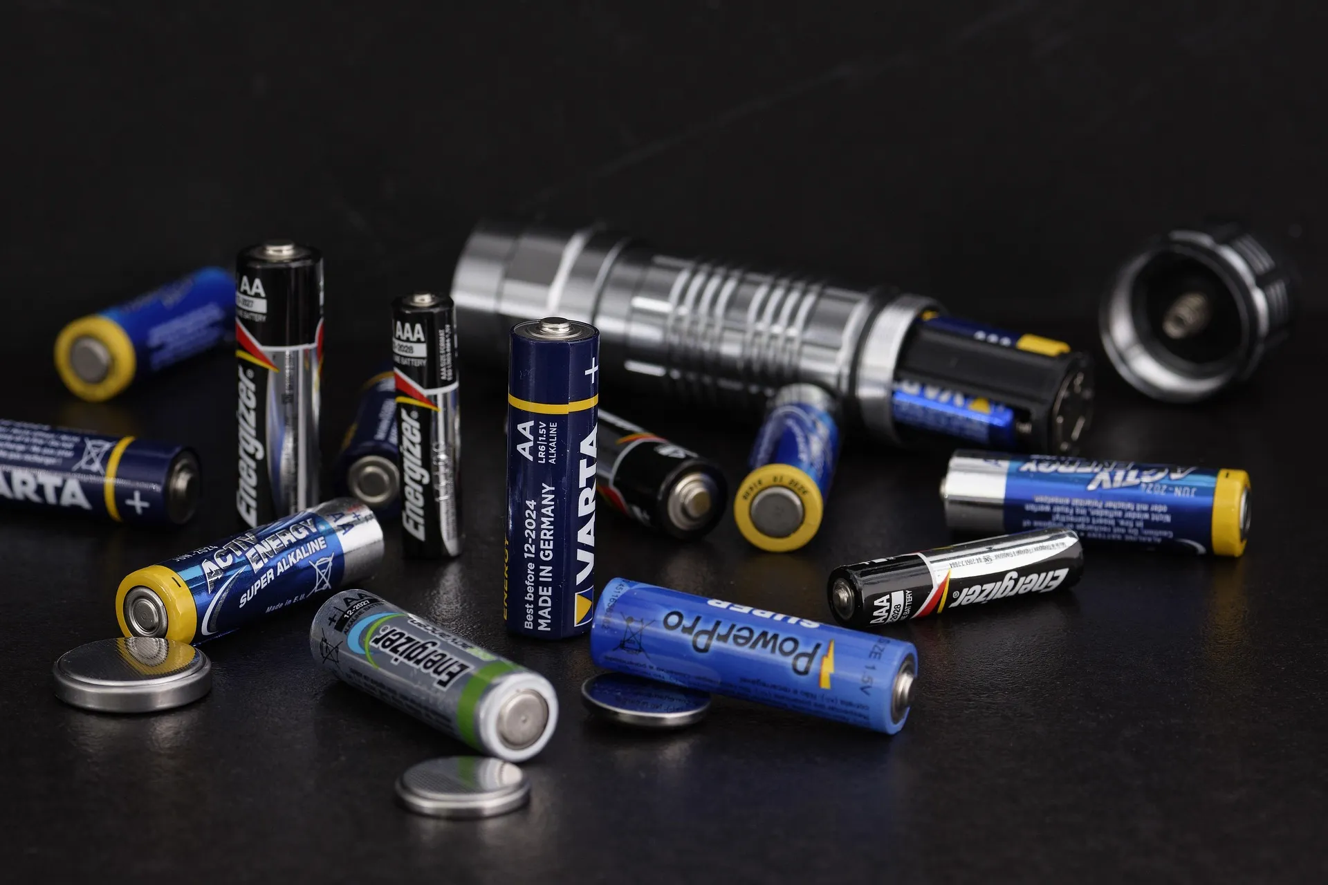  Mangan Dioxide điện phân EMD hoạt động bên trong pin