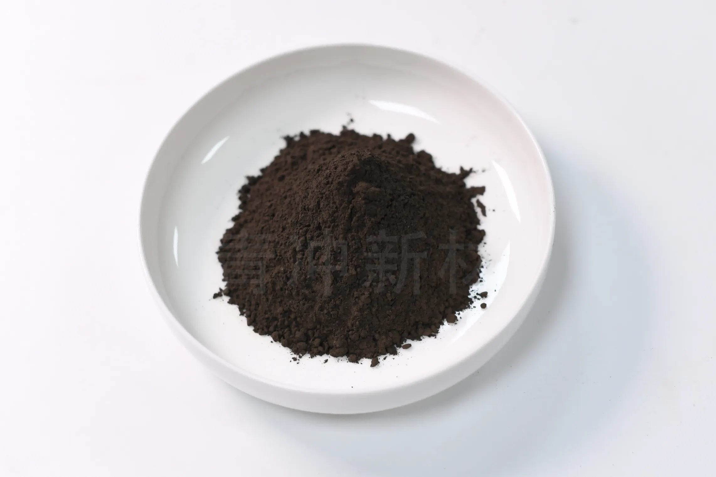 Tại sao hàm lượng MnO dưới 60% không làm hỏng lớp men gốm của bạn - và thông số kỹ thuật của nhà cung cấp mà bạn nên yêu cầu